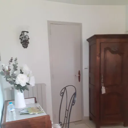 Bed & Breakfast 7 , Le Montraye