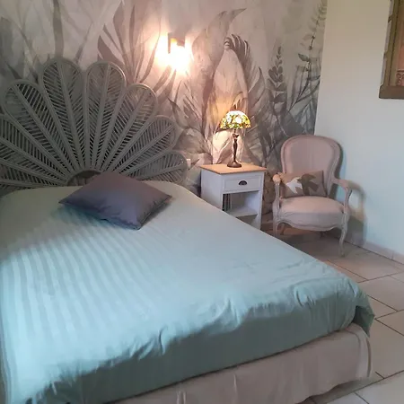 B&B 7 , Le Montraye 3*