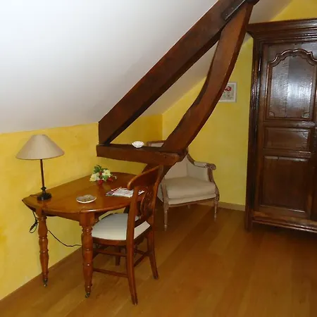 7 , Le Montraye *