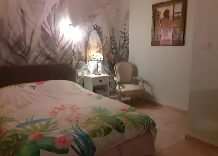 Bed & Breakfast 7 , Le Montraye