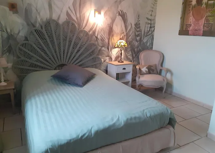 Bed & Breakfast 7 , Le Montraye 3*