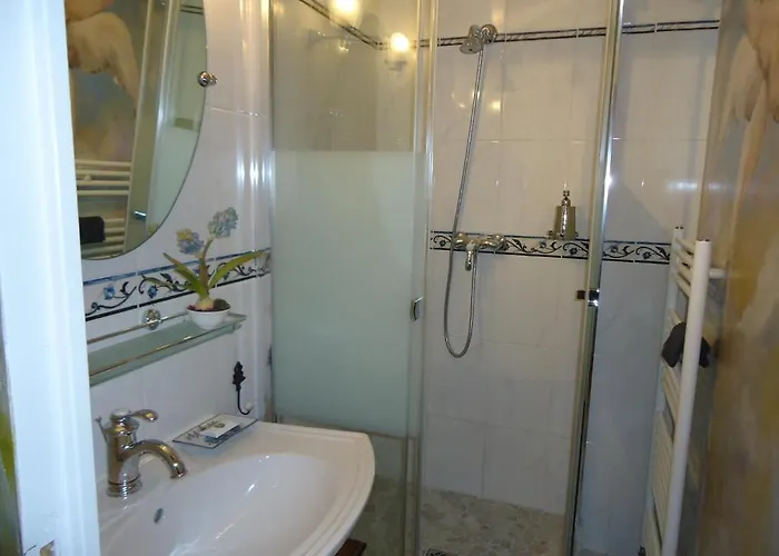 Bed & Breakfast 7 , Le Montraye 3*