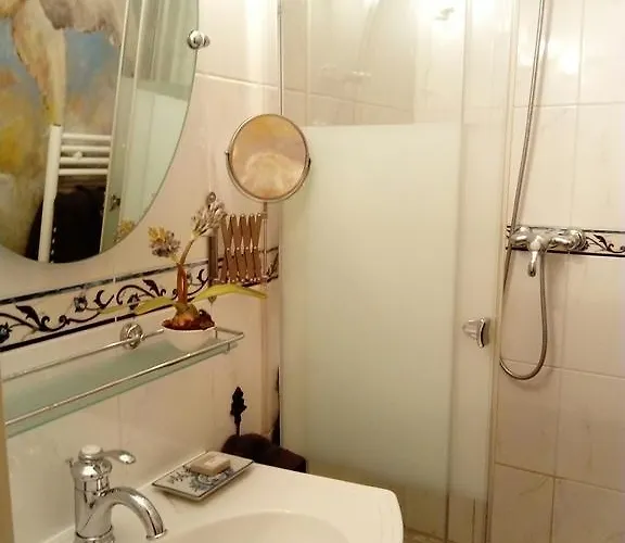 7 , Le Montraye Bed & Breakfast Pace (Orne)