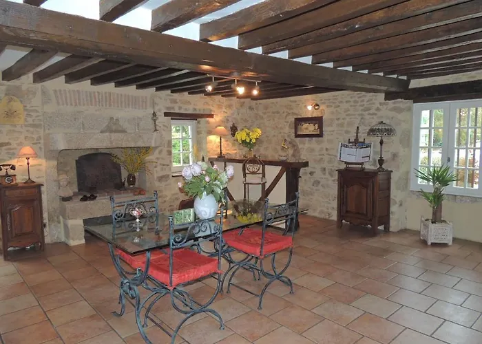 Bed & Breakfast 7 , Le Montraye 3*